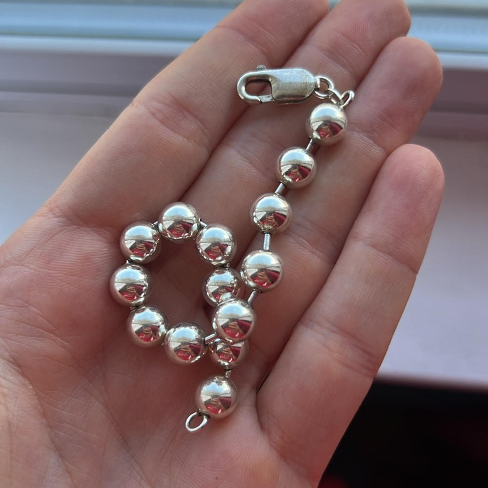 Silver bracelet with marbles 7”